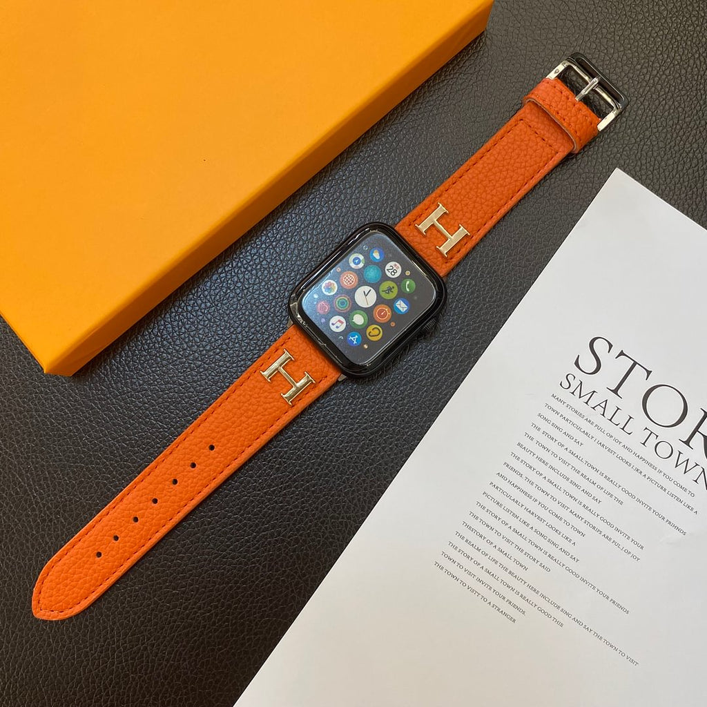 Řemínek z pravé vzorované kůže pro Apple Watch