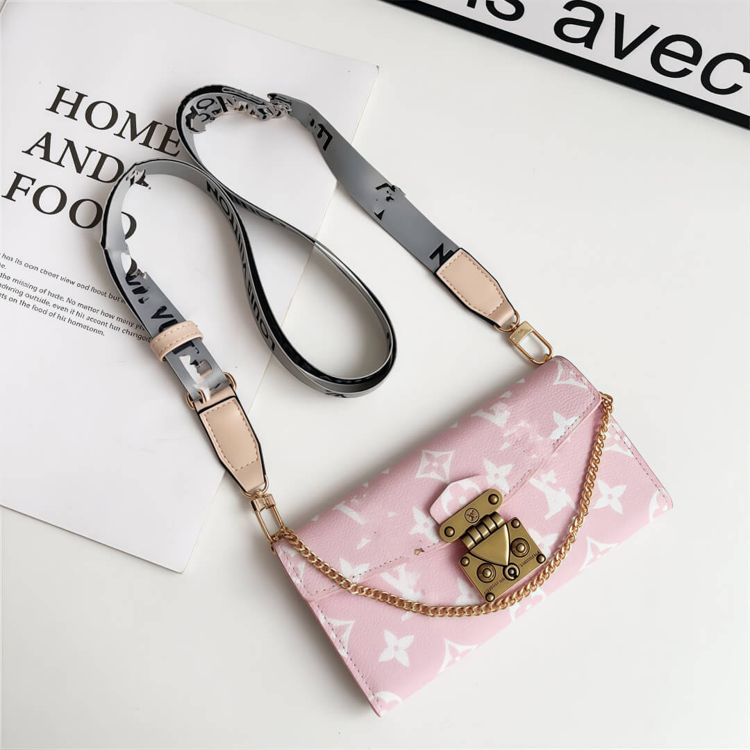 Étui iPhone inspiré d'un sac bandoulière en cuir avec porte-cartes