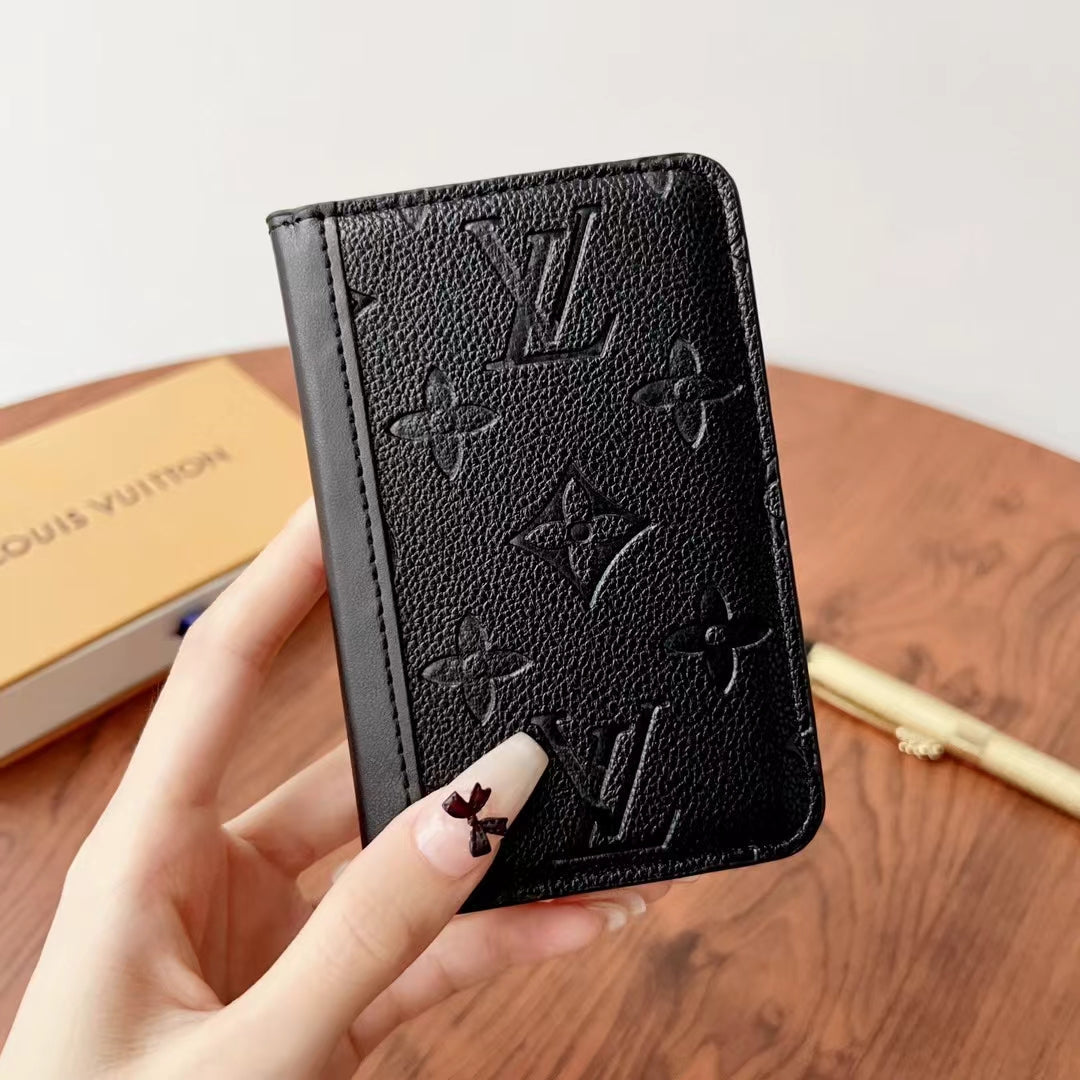 Élégants Portefeuilles Damier et Monogram LV