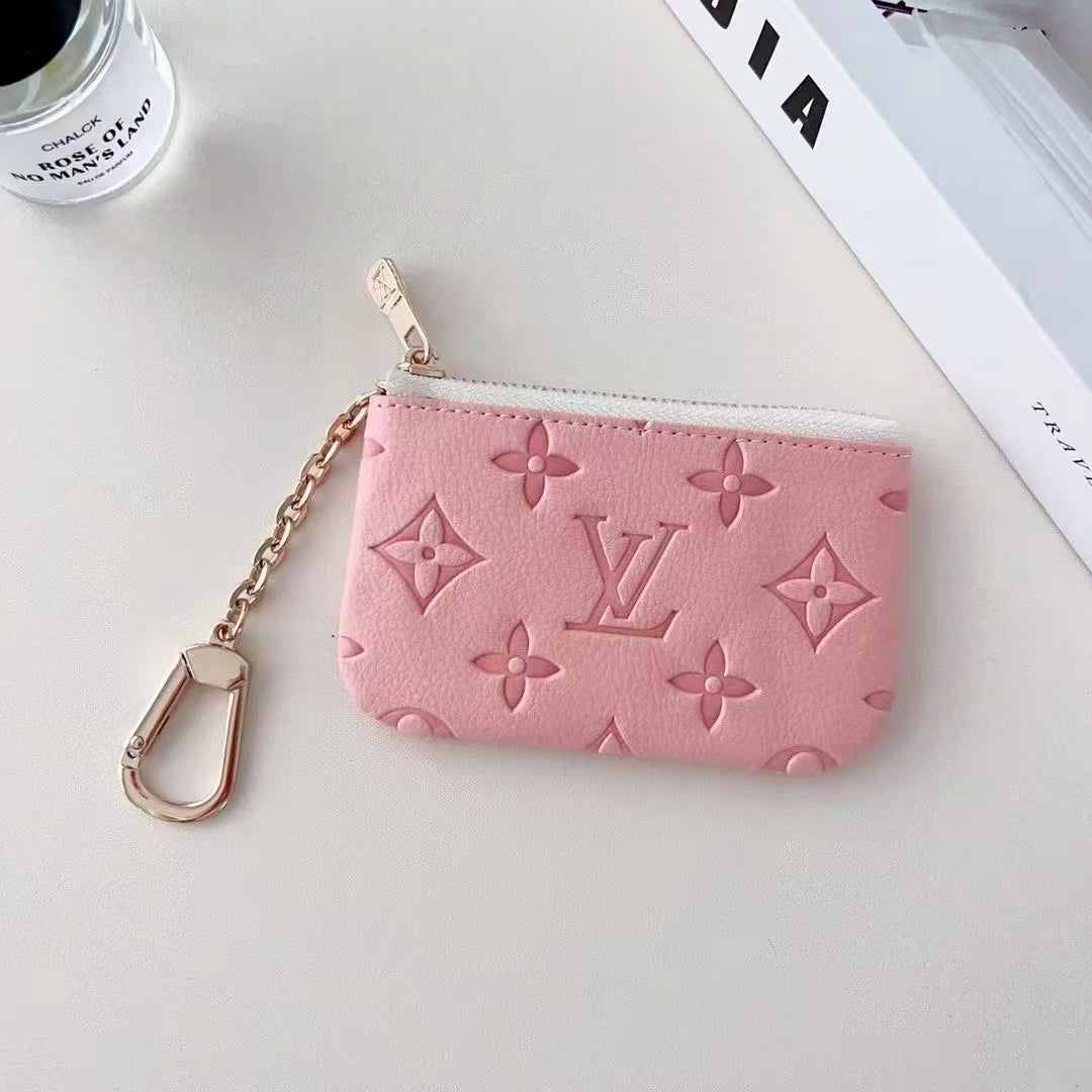 Collection de porte-monnaie gaufrés colorés inspirés de LV avec attache mousqueton