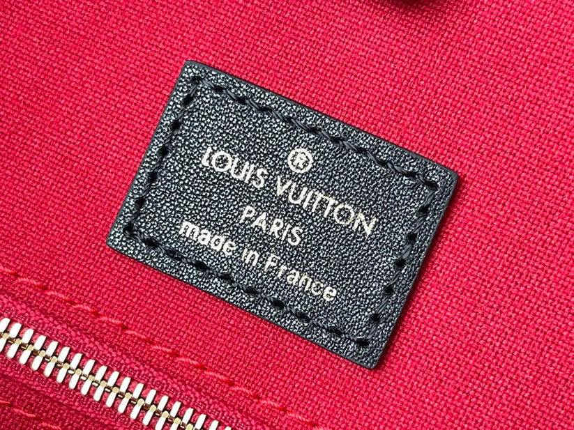 Sac fourre-tout en cuir monogrammé de luxe
