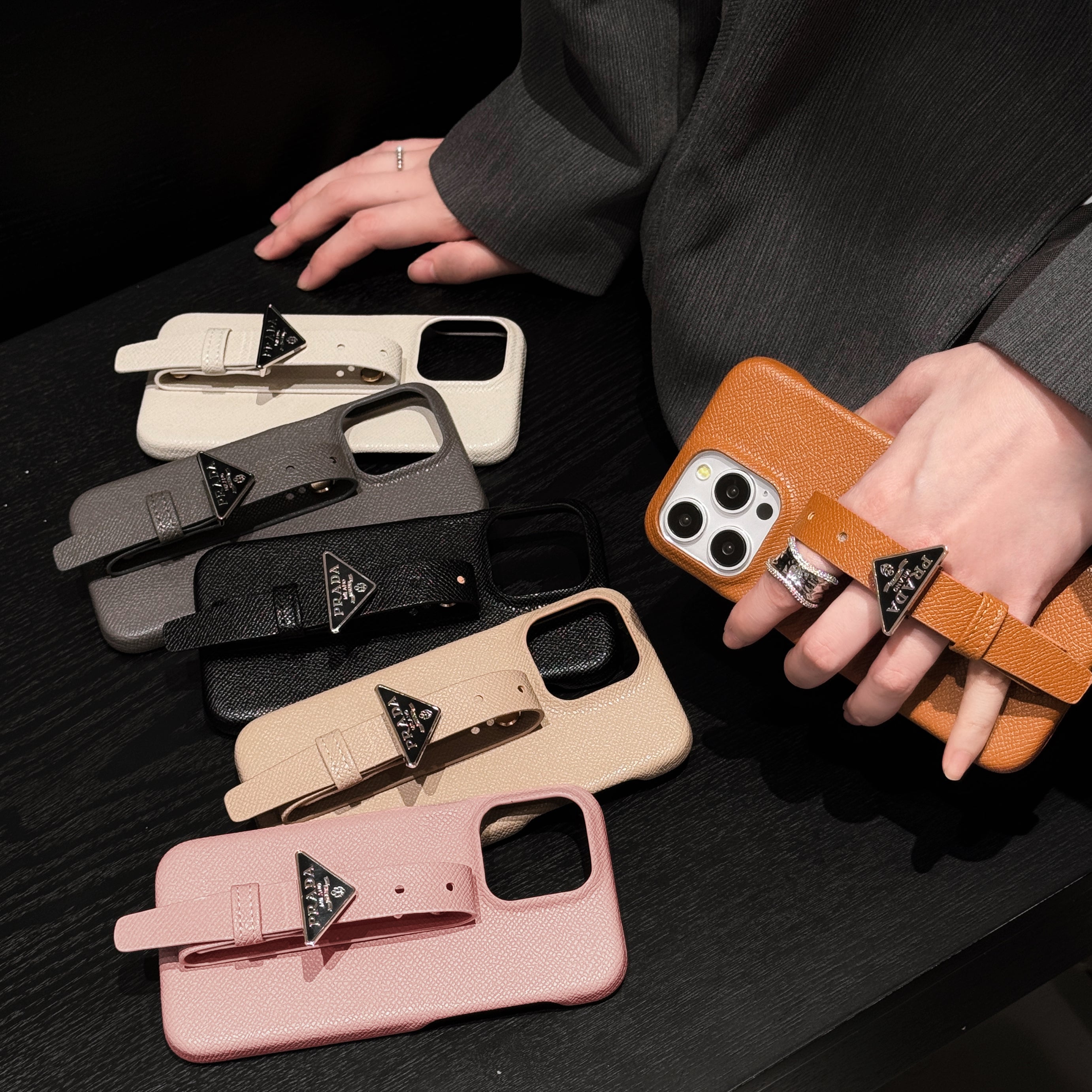 Étui iPhone en cuir de luxe avec poignée