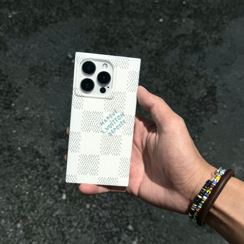 Luxusní černobílé čtvercové pouzdro na iPhone  