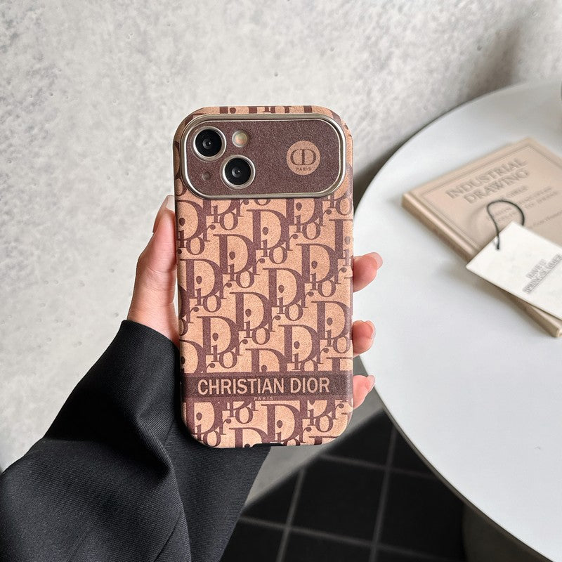 Módní kožené pouzdro na iPhone v bílé a hnědé barvě  