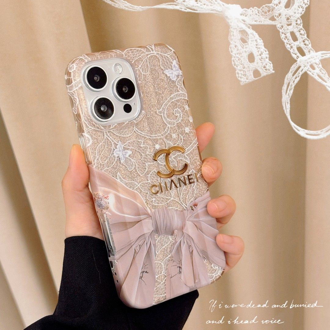 Rêves irisés – Coque iPhone holographique inspirée de LV