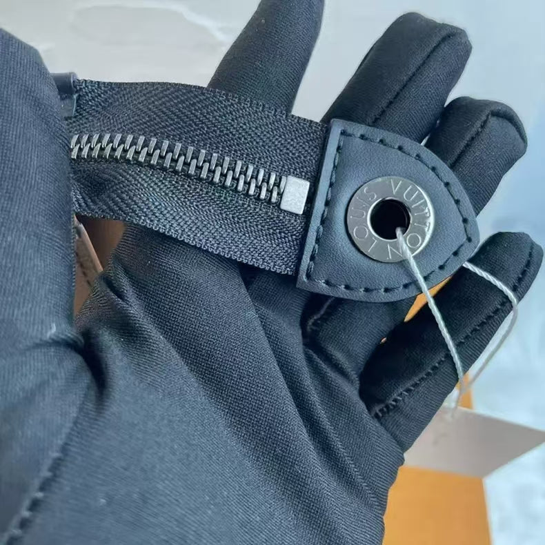 Pochette Monogramme Urbain