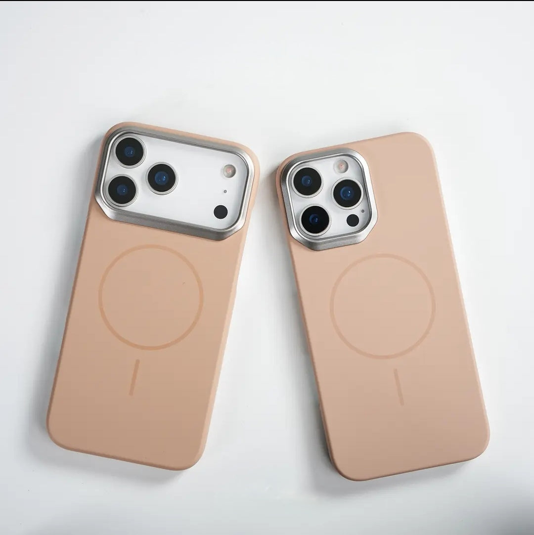 Nouvelle Coque de Téléphone Magnétique Ultra-Fine Effet Nu 08