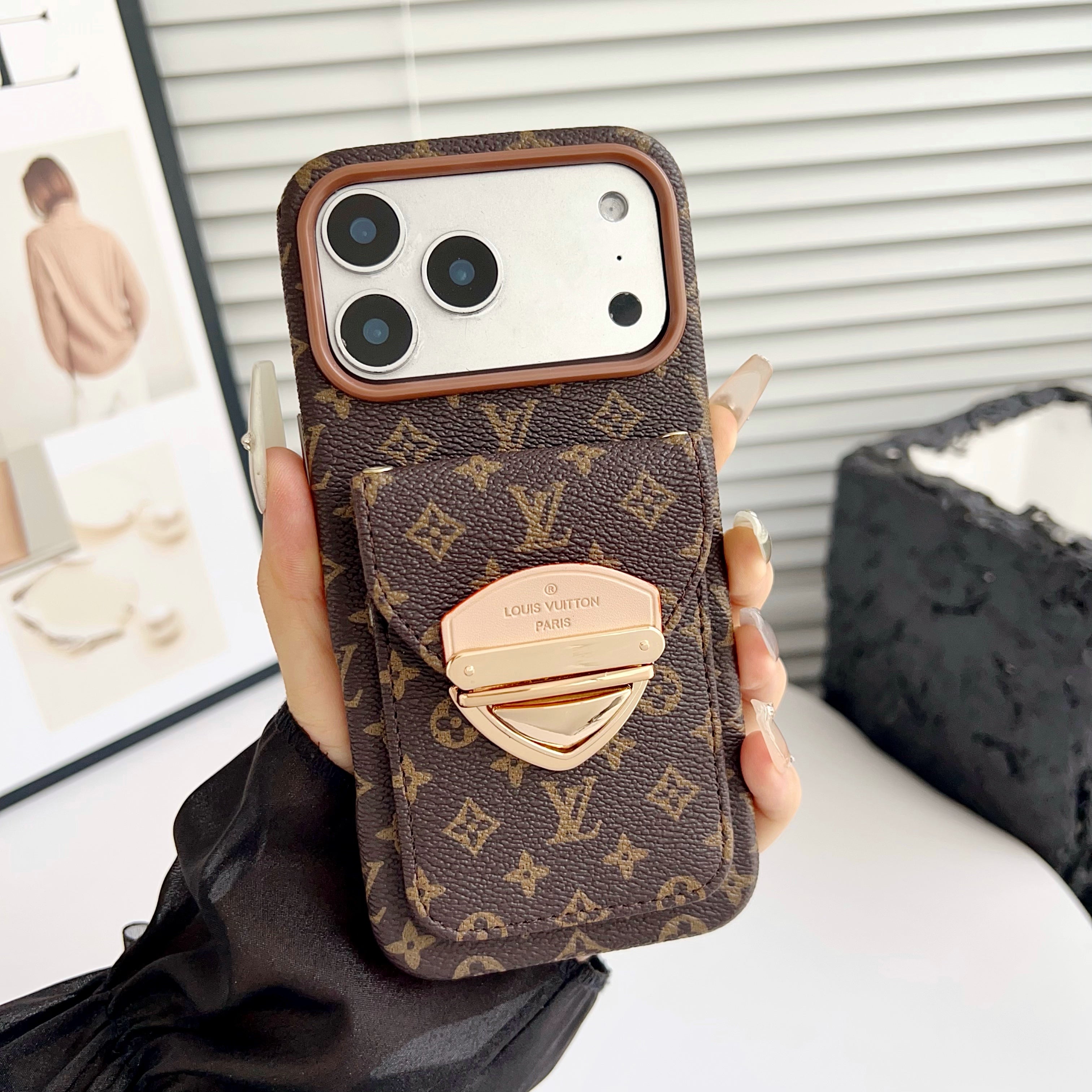Coque de luxe pour iPhone, avec porte-cartes et dragonne amovible