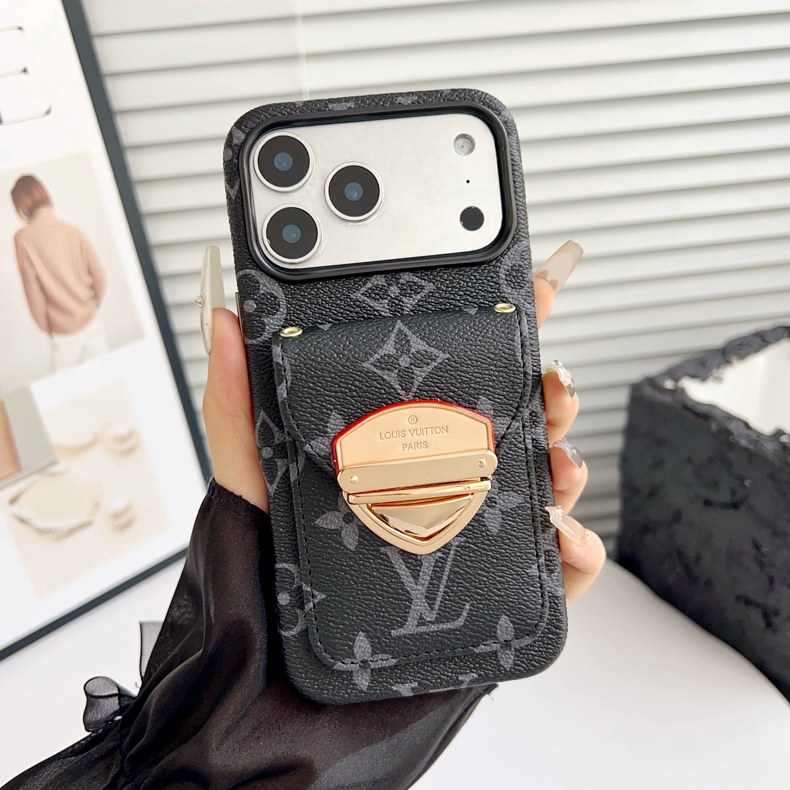 Coque de luxe pour iPhone, avec porte-cartes et dragonne amovible