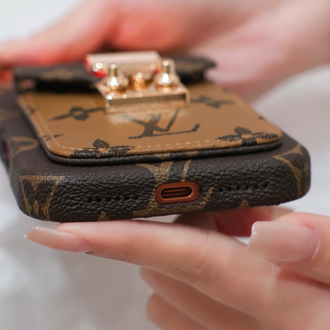 Étui iPhone en cuir avec poche pour cartes, inspiré du luxe