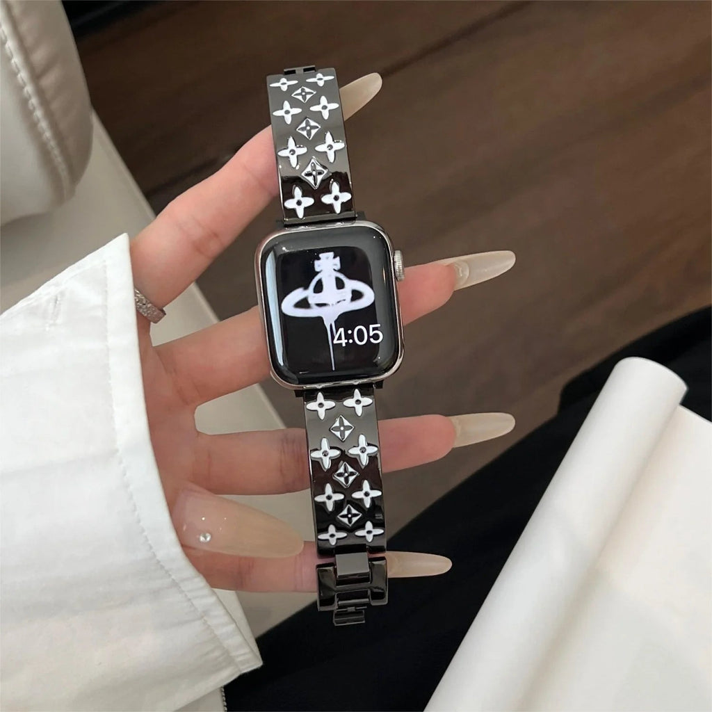 Ražený kovový řemínek na Apple Watch