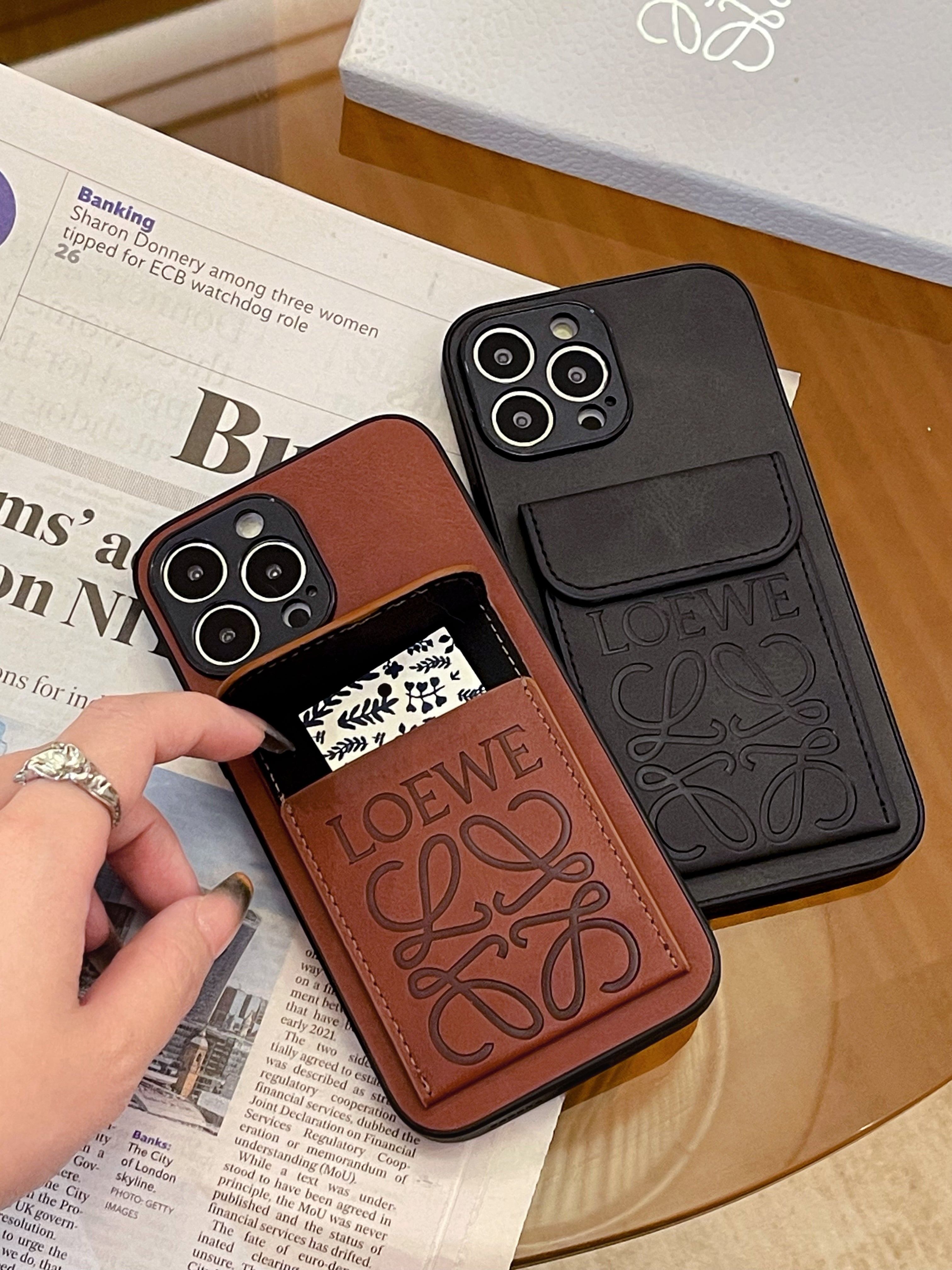 Luxusní černé pouzdro na iPhone s držákem na karty-LZP241448