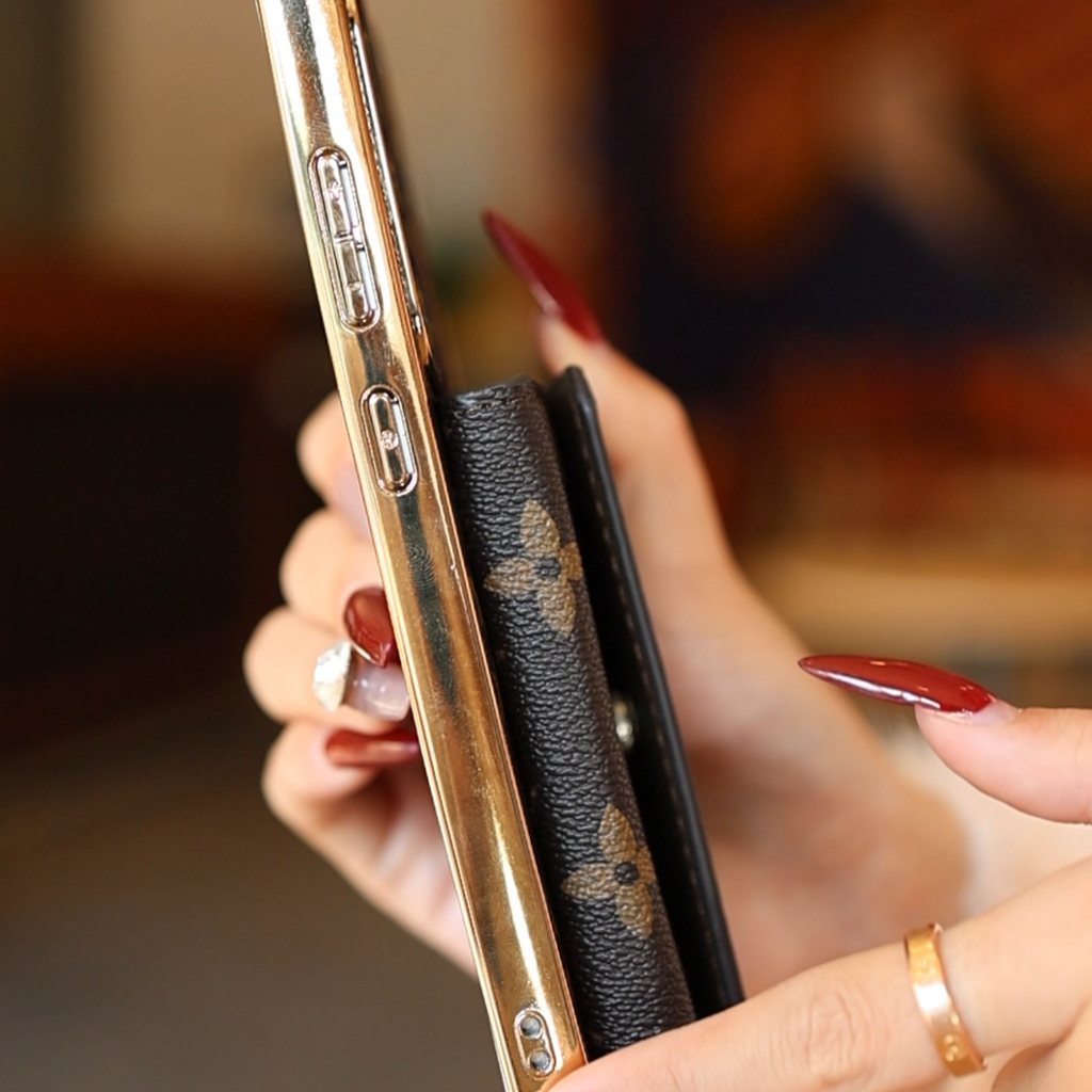 Prémiové kožené pouzdro Samsung s držákem na karty a zápěstním páskem  