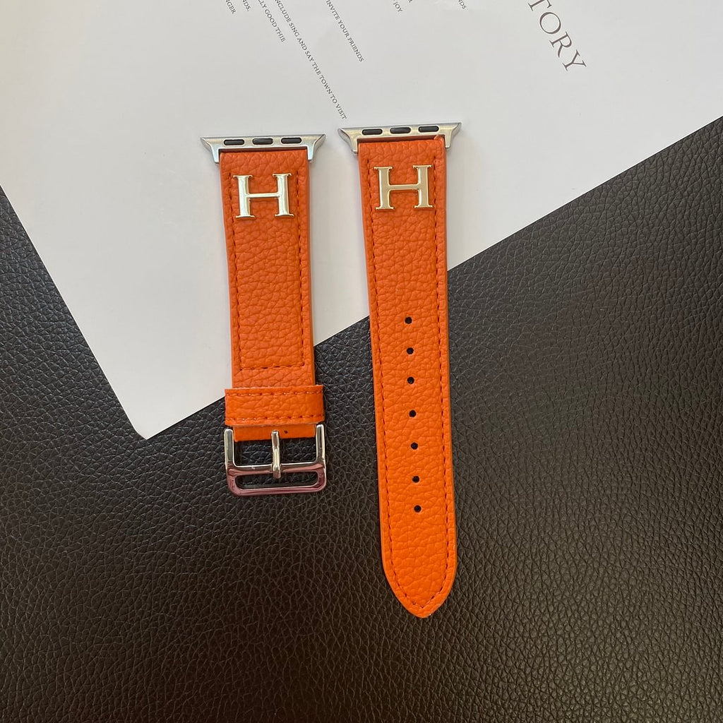 Řemínek z pravé vzorované kůže pro Apple Watch