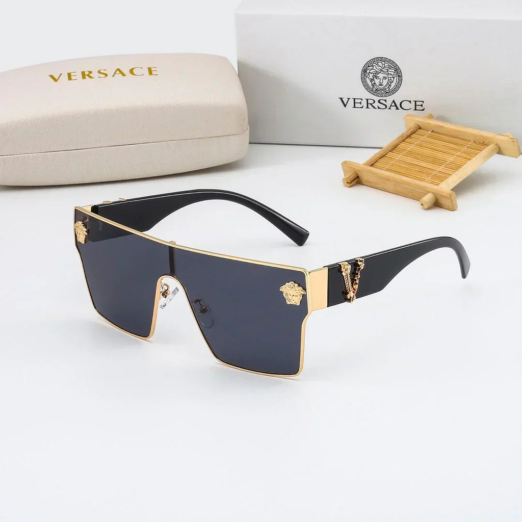 Lunettes de soleil pour couple sexy