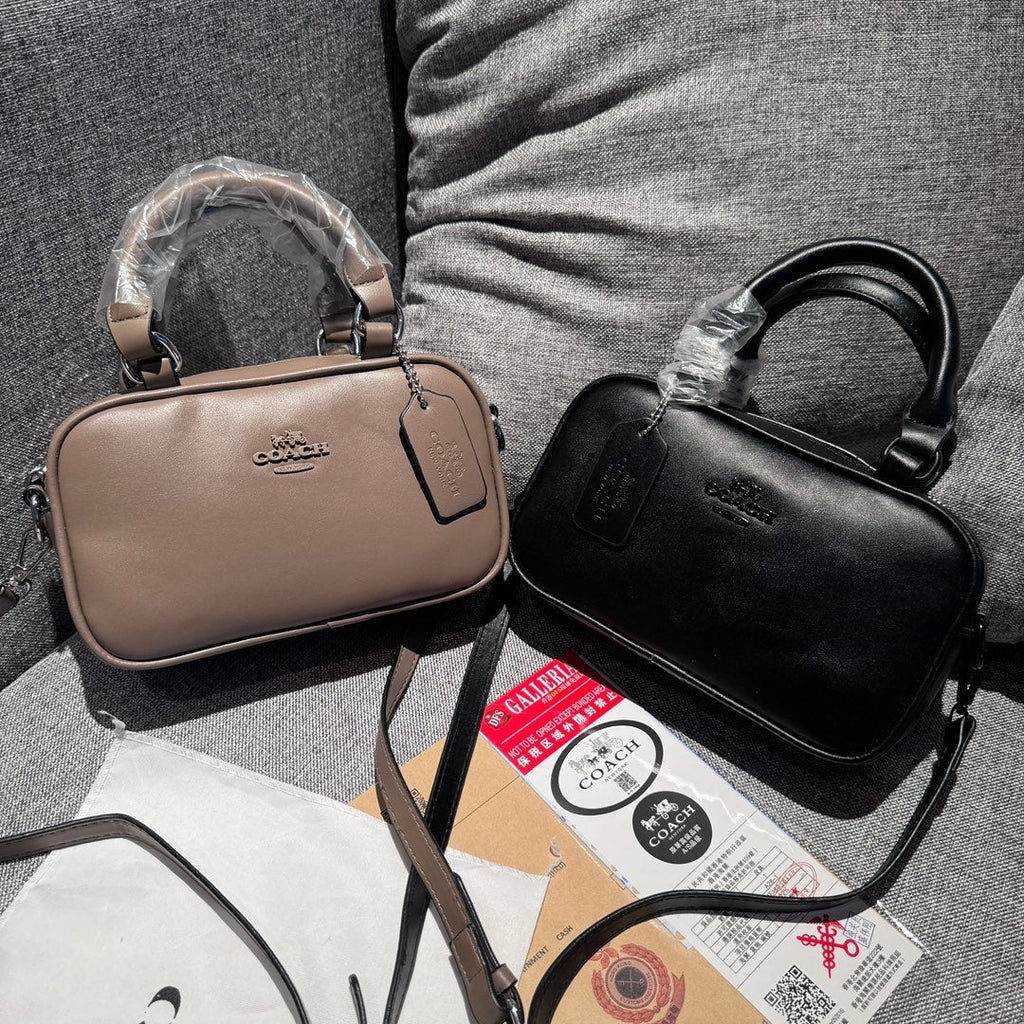 Elegante Lederhandtasche: Ein Hauch von leichtem Luxus