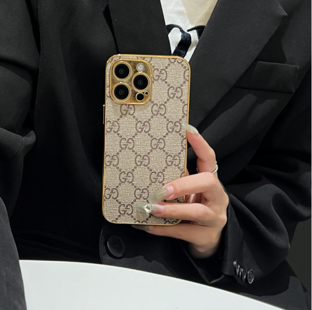 Coque iPhone Monogramme Classique Luxe avec Bords Dorés Galvanisés