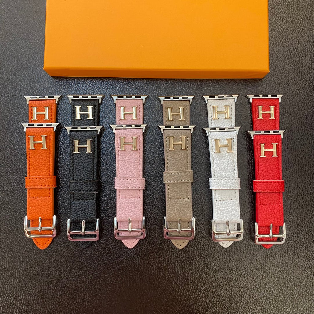 Řemínek z pravé vzorované kůže pro Apple Watch