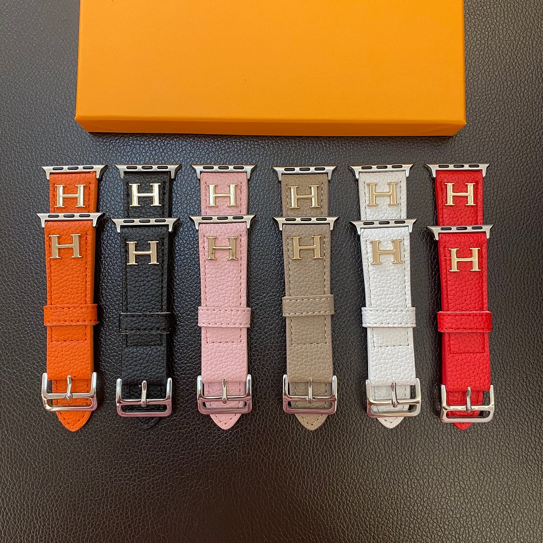 Řemínek z pravé vzorované kůže pro Apple Watch