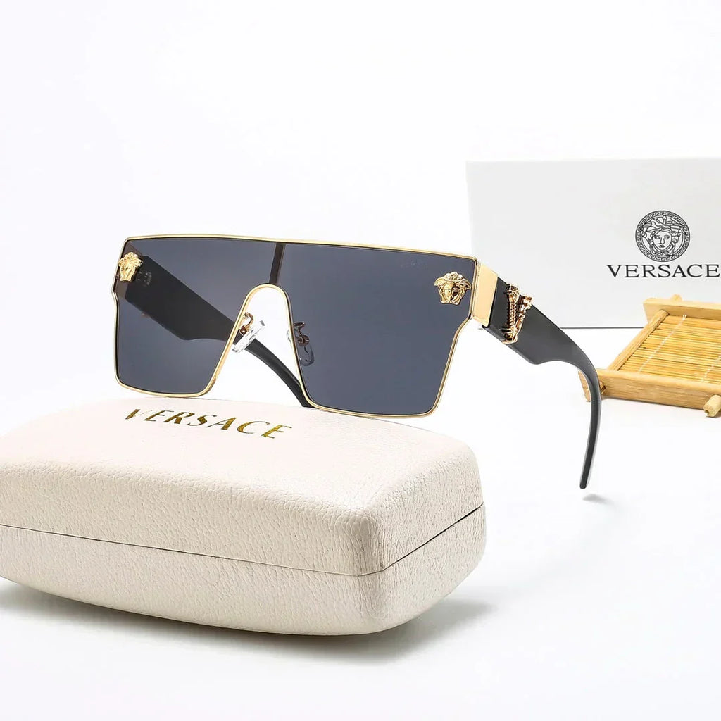 Lunettes de soleil pour couple sexy
