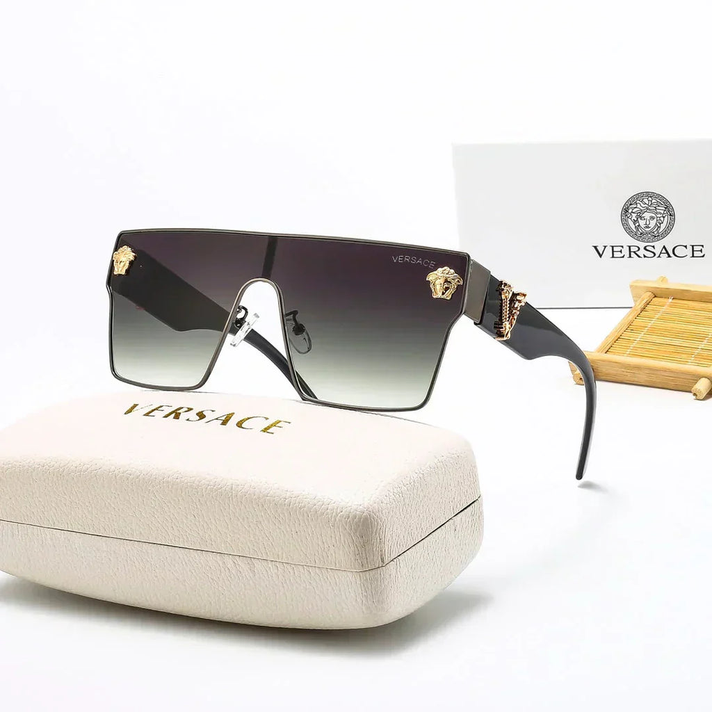 Lunettes de soleil pour couple sexy