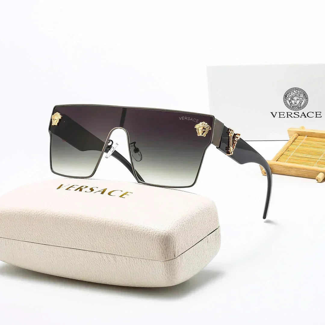 Lunettes de soleil pour couple sexy