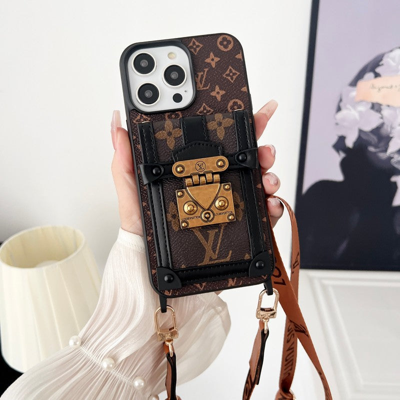 Étui iPhone de luxe marron avec chaîne bandoulière