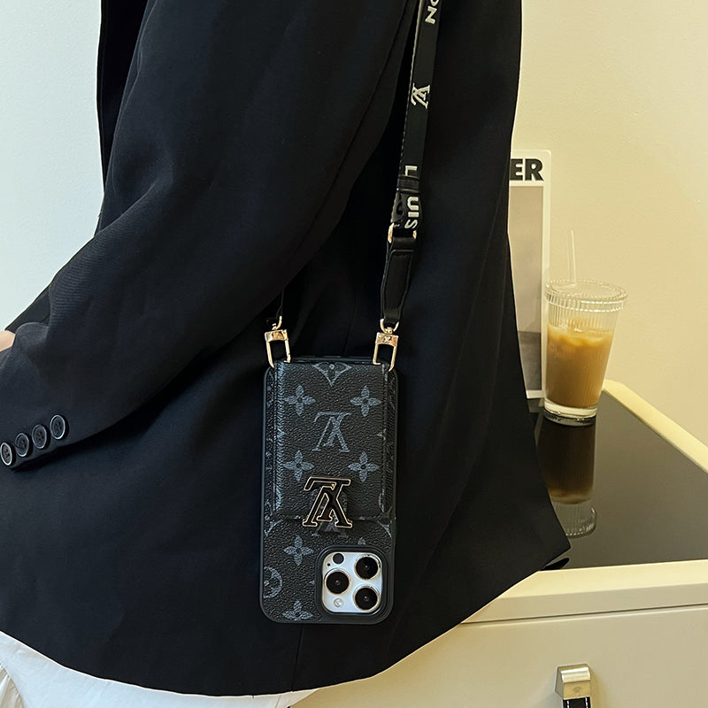 Coque iPhone noire chaîne sac de luxe