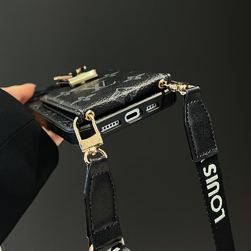 Coque iPhone noire chaîne sac de luxe