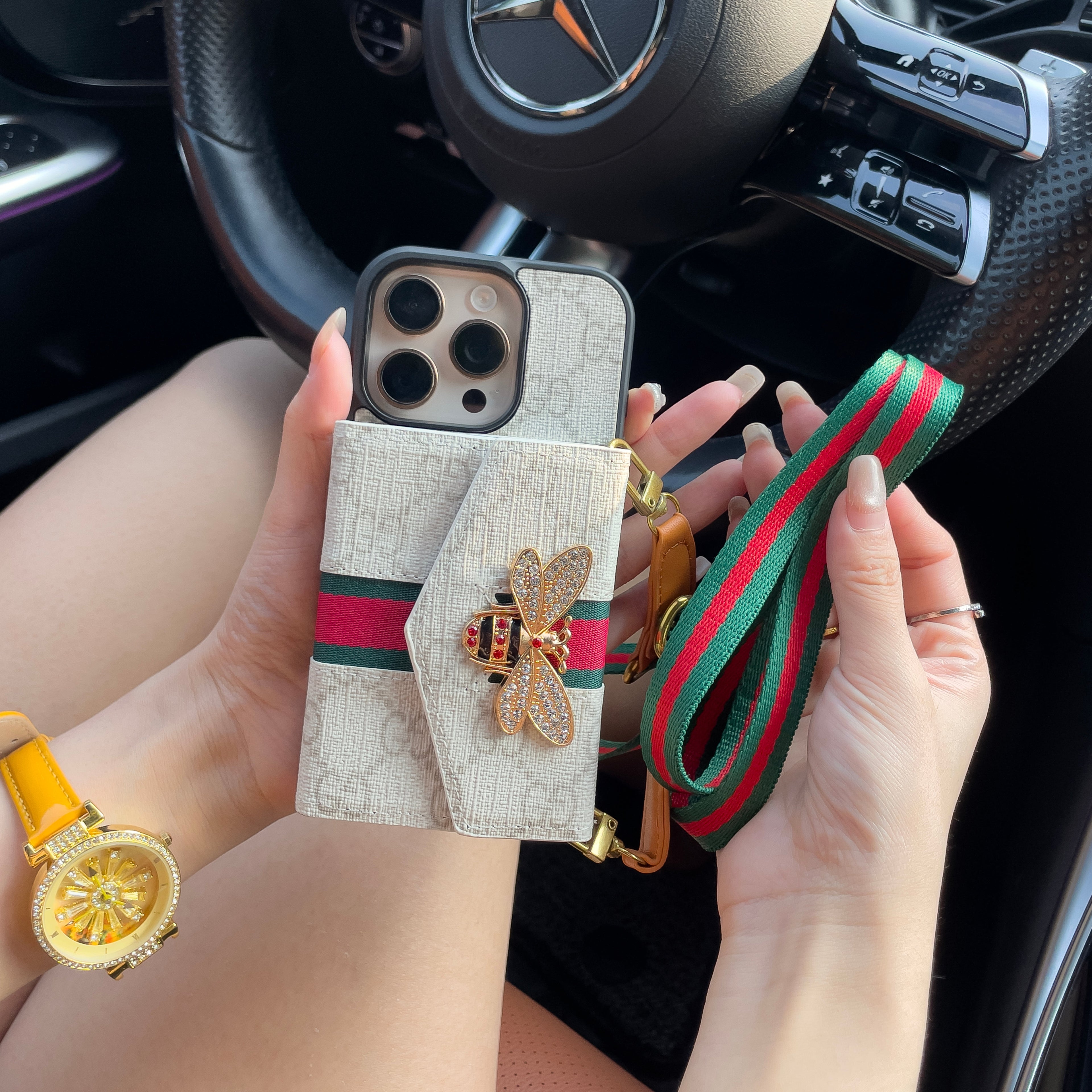Prémiové pokročilé crossbody pouzdro na iPhone s držákem na karty a ramenním popruhem