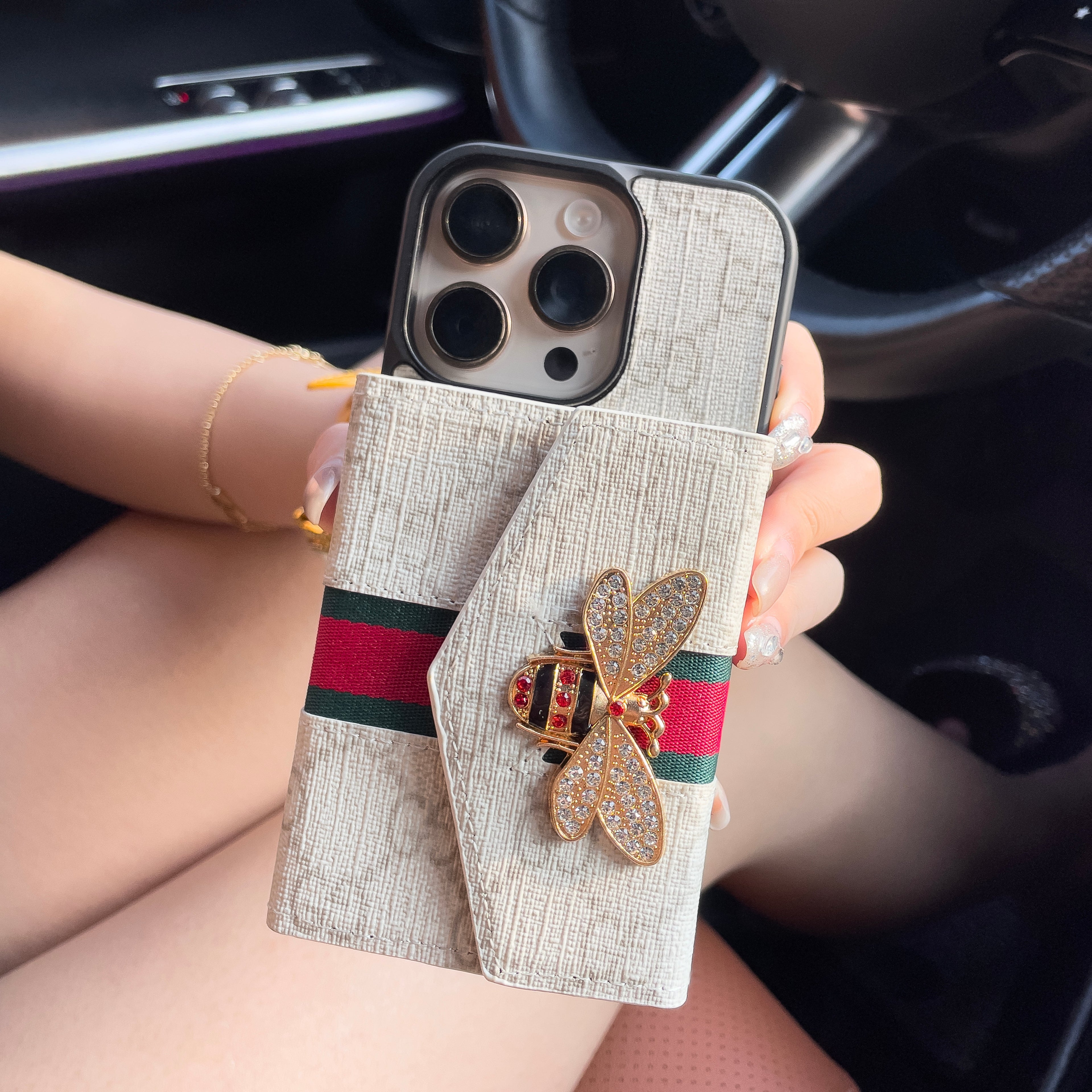 Prémiové pokročilé crossbody pouzdro na iPhone s držákem na karty a ramenním popruhem