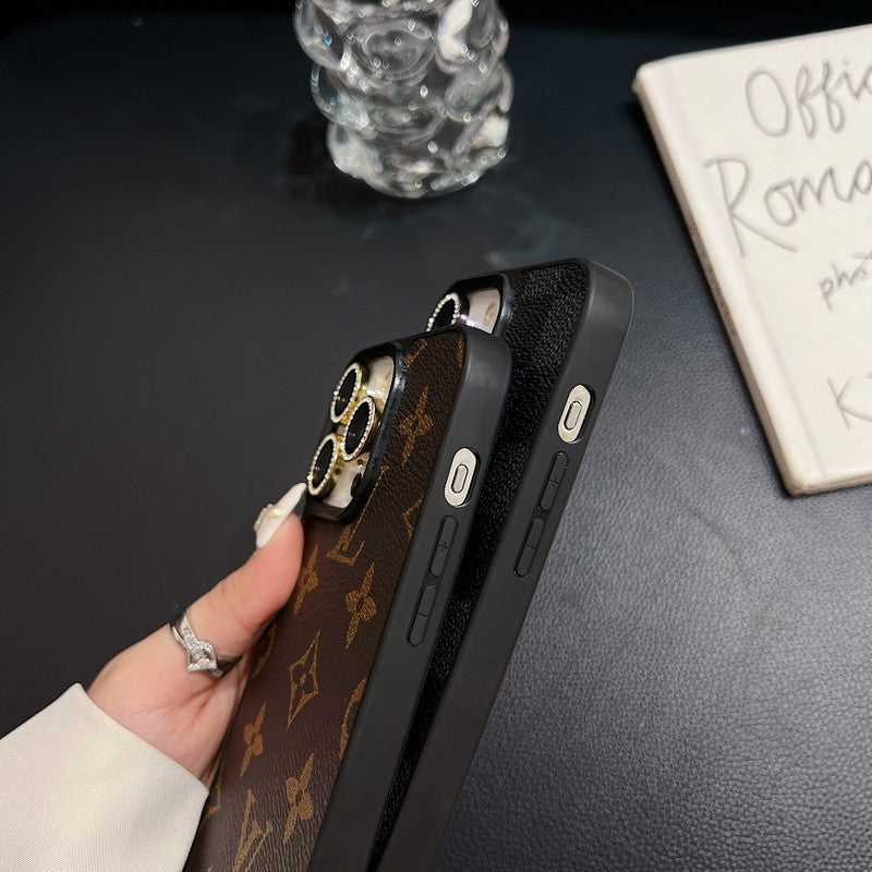 Luxusní černé kožené pouzdro na iPhone s logem  