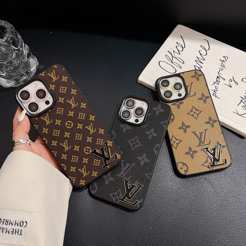 Luxusní černé kožené pouzdro na iPhone s logem  