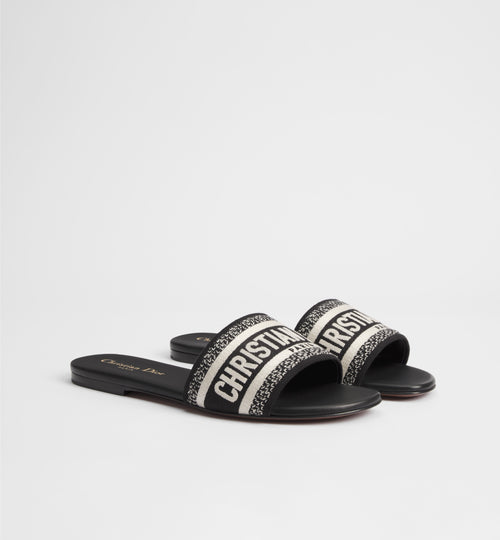 Sandales à enfiler avec logo brodé noir et blanc