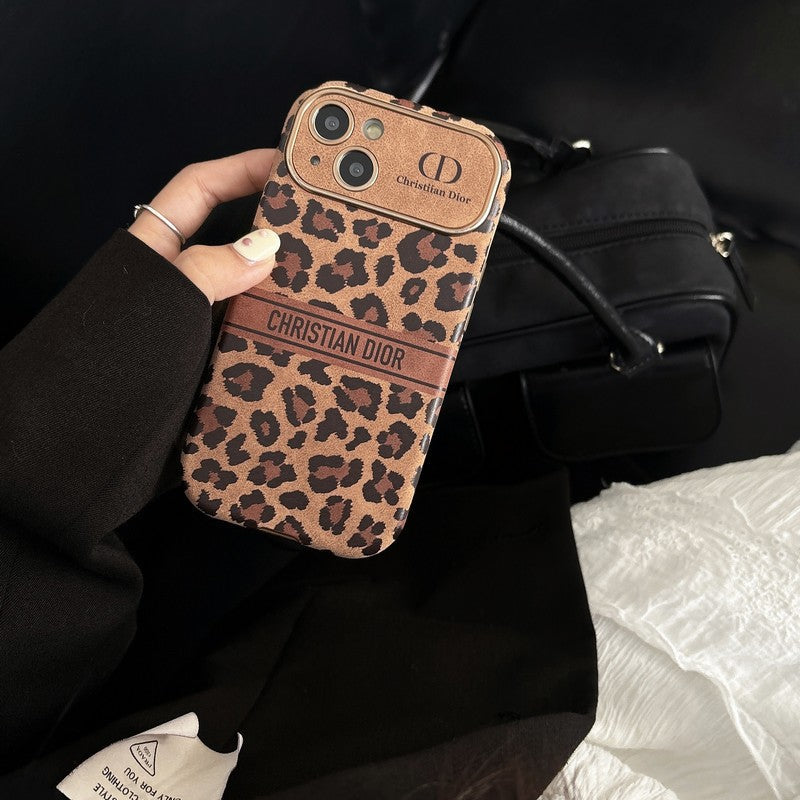Étui iPhone en cuir marron tendance