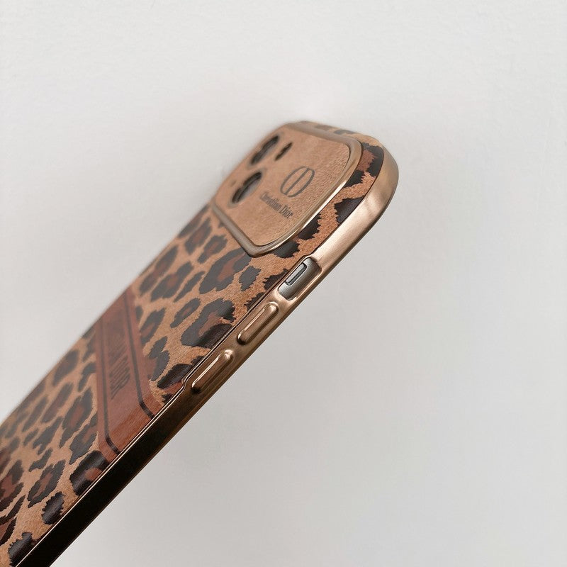 Étui iPhone en cuir marron tendance