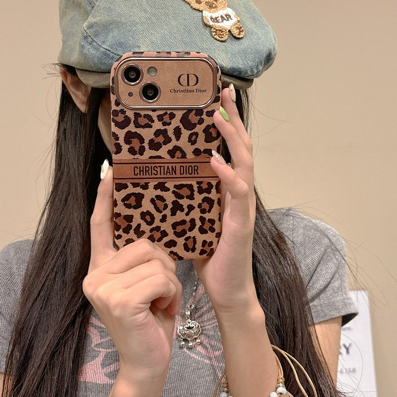 Étui iPhone en cuir marron tendance