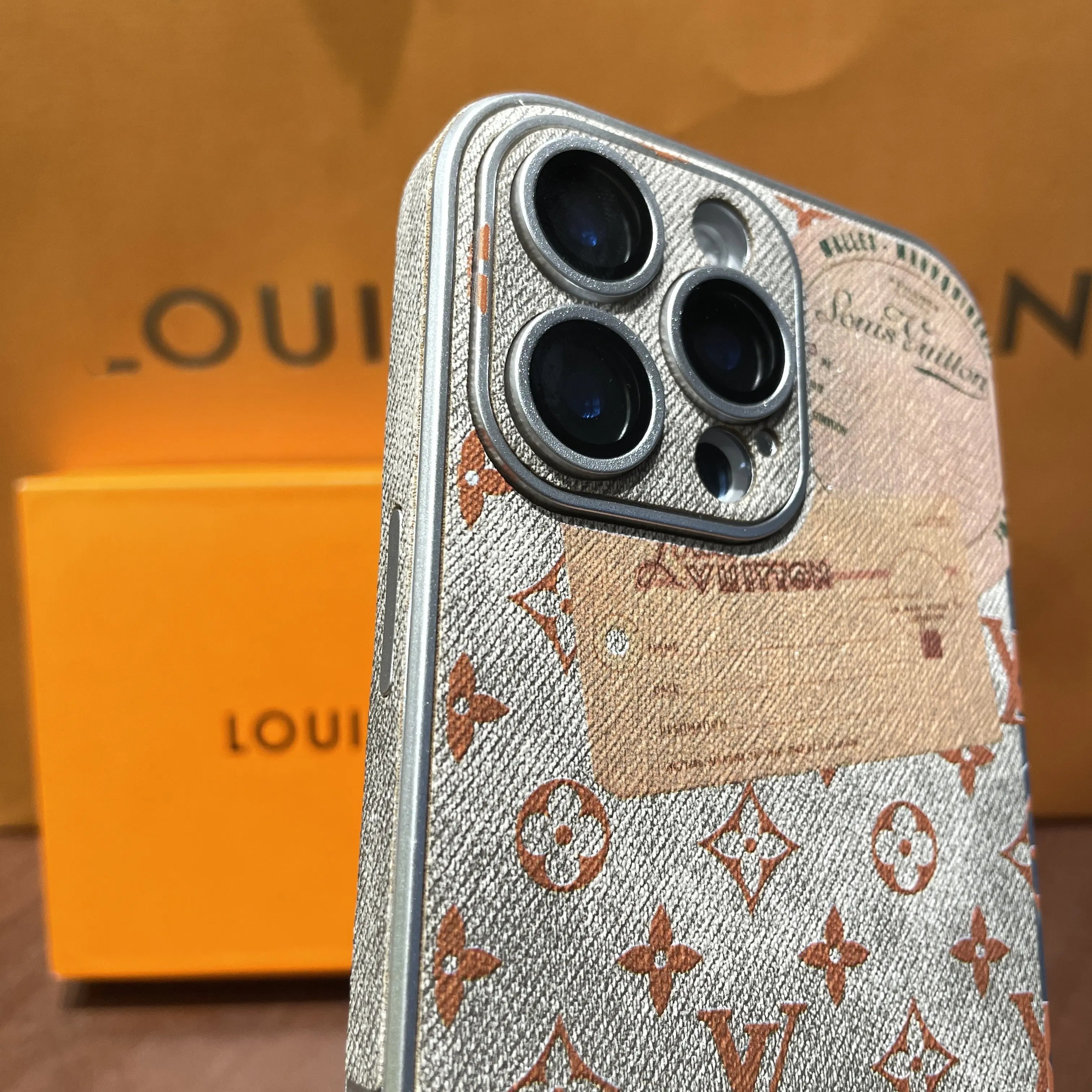 Étui de téléphone en cuir de style enveloppe vintage