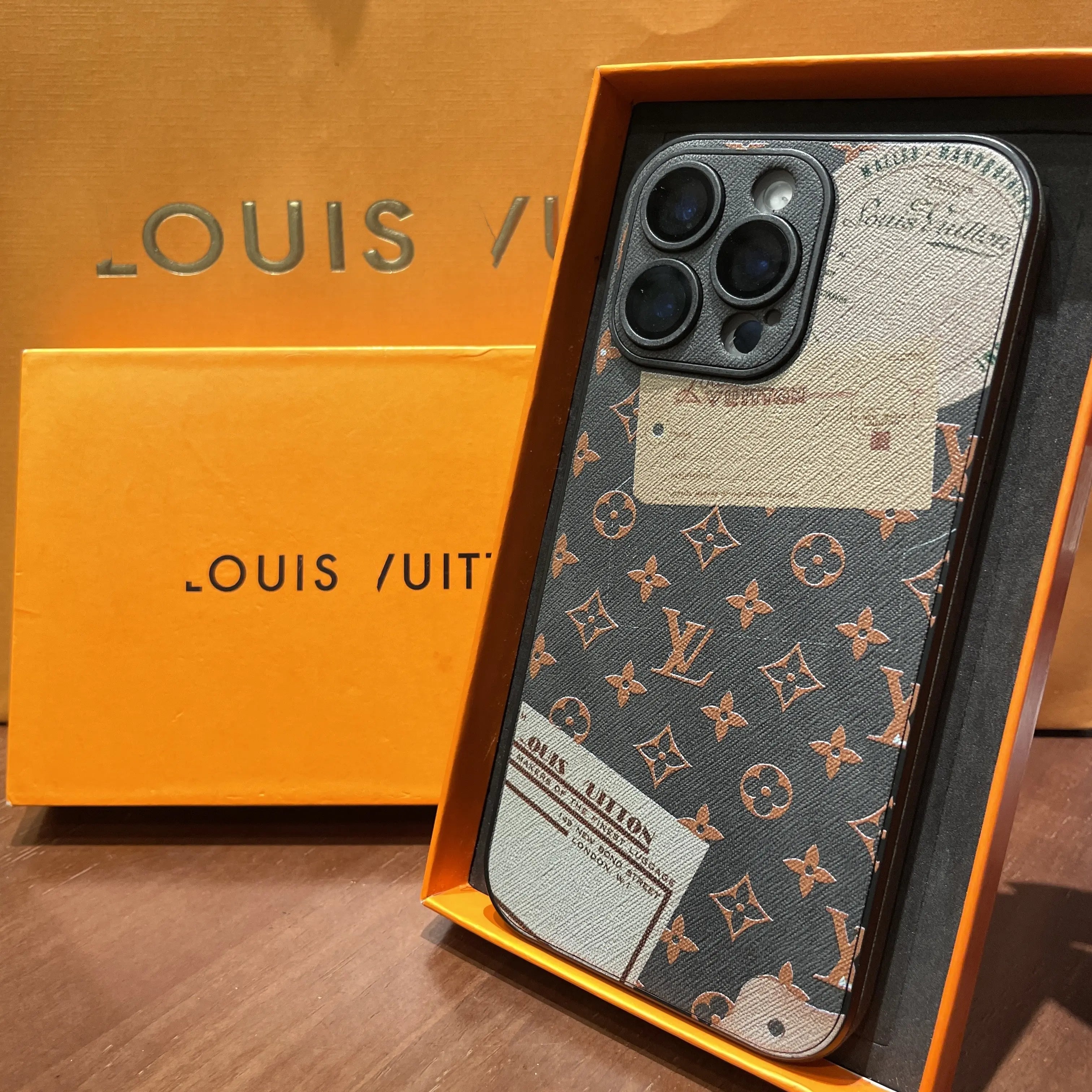 Étui de téléphone en cuir de style enveloppe vintage