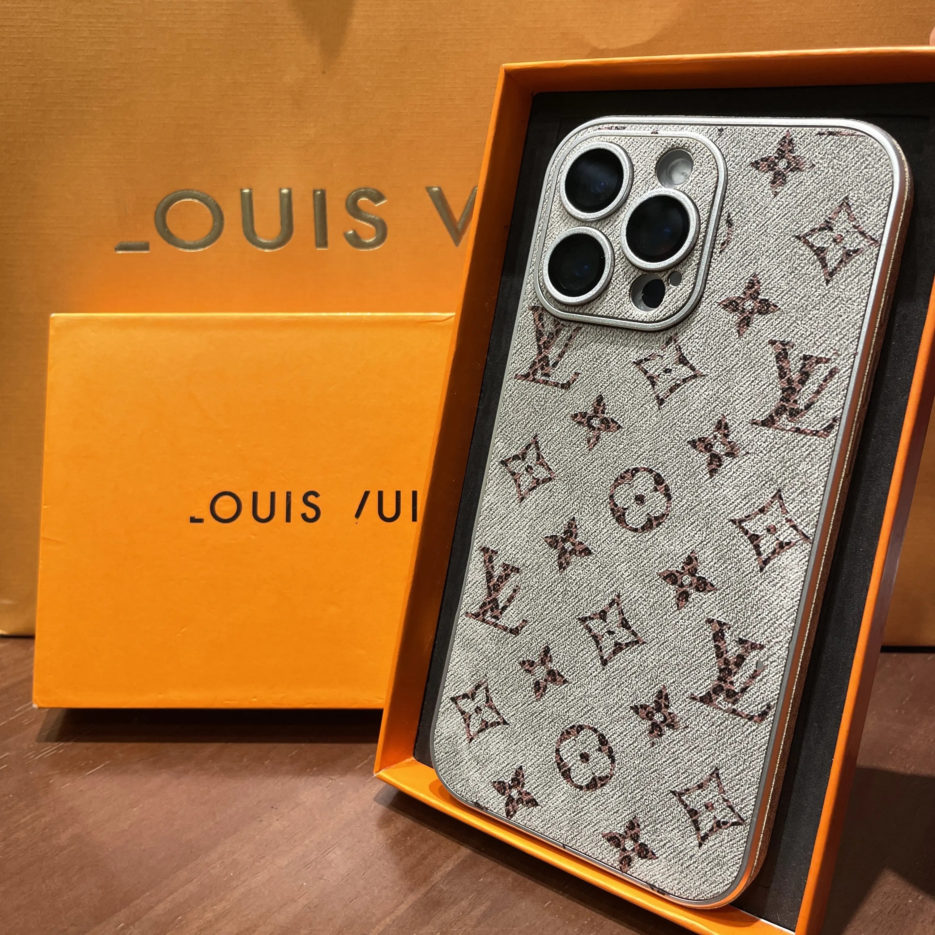 Étui de téléphone en cuir de style enveloppe vintage