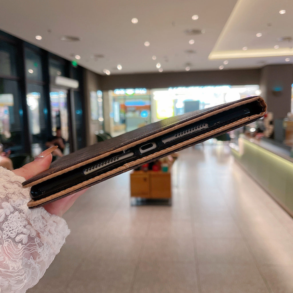 Étui iPad de Luxe en Toile Monogram et Cuir Motif Thème Été Frais