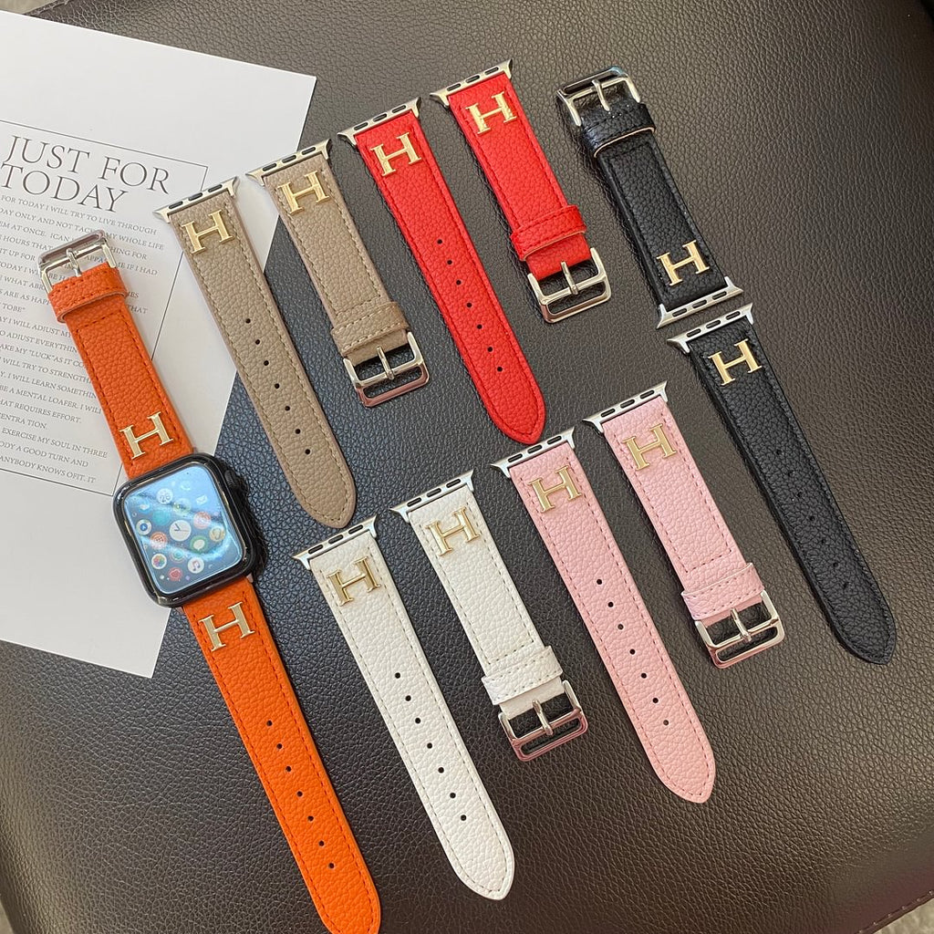 Řemínek z pravé vzorované kůže pro Apple Watch