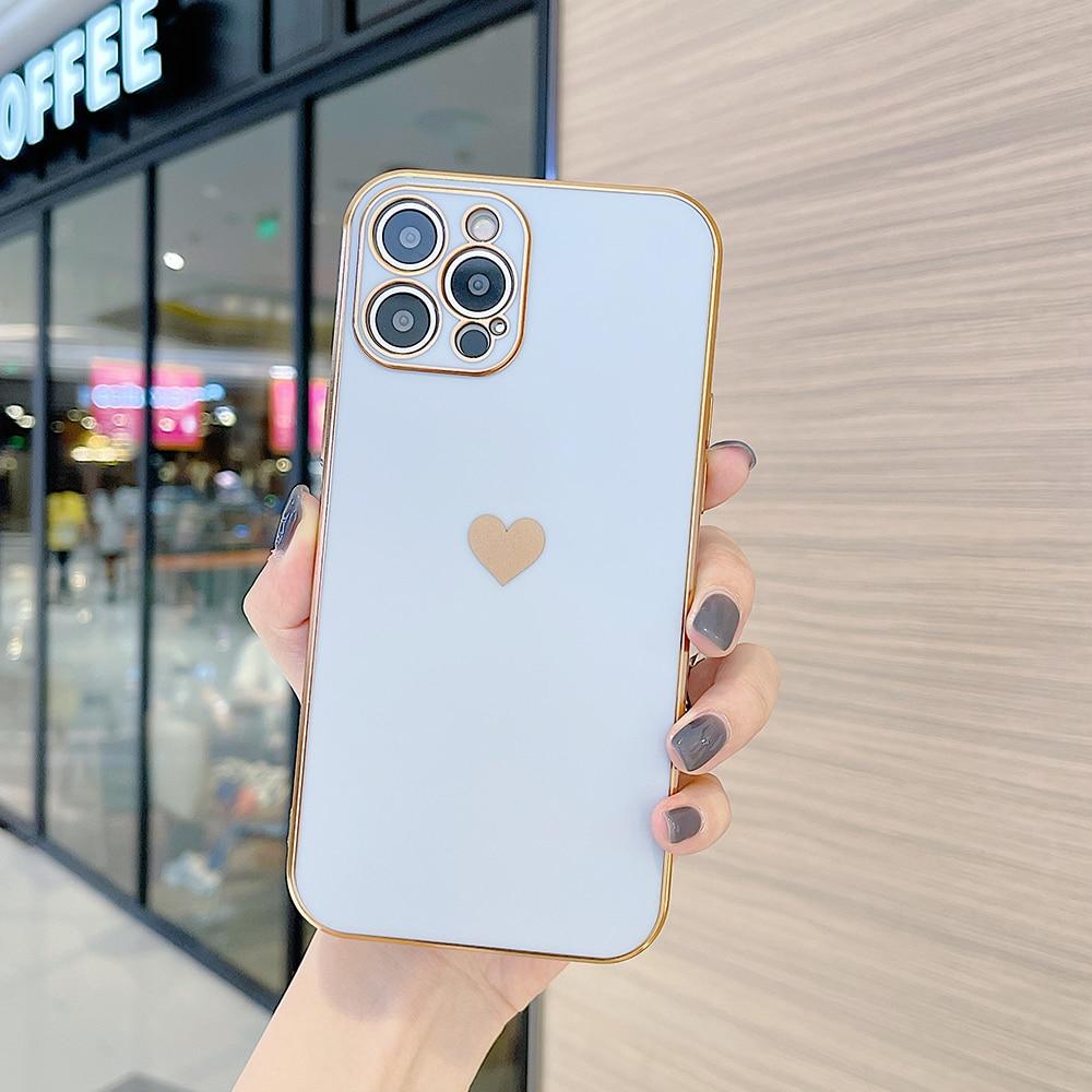 Coque intégrale iPhone motif cœurs