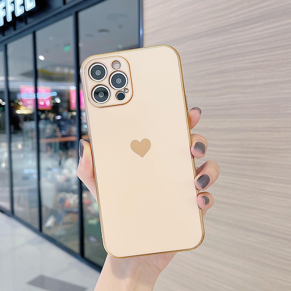 Coque intégrale iPhone motif cœurs