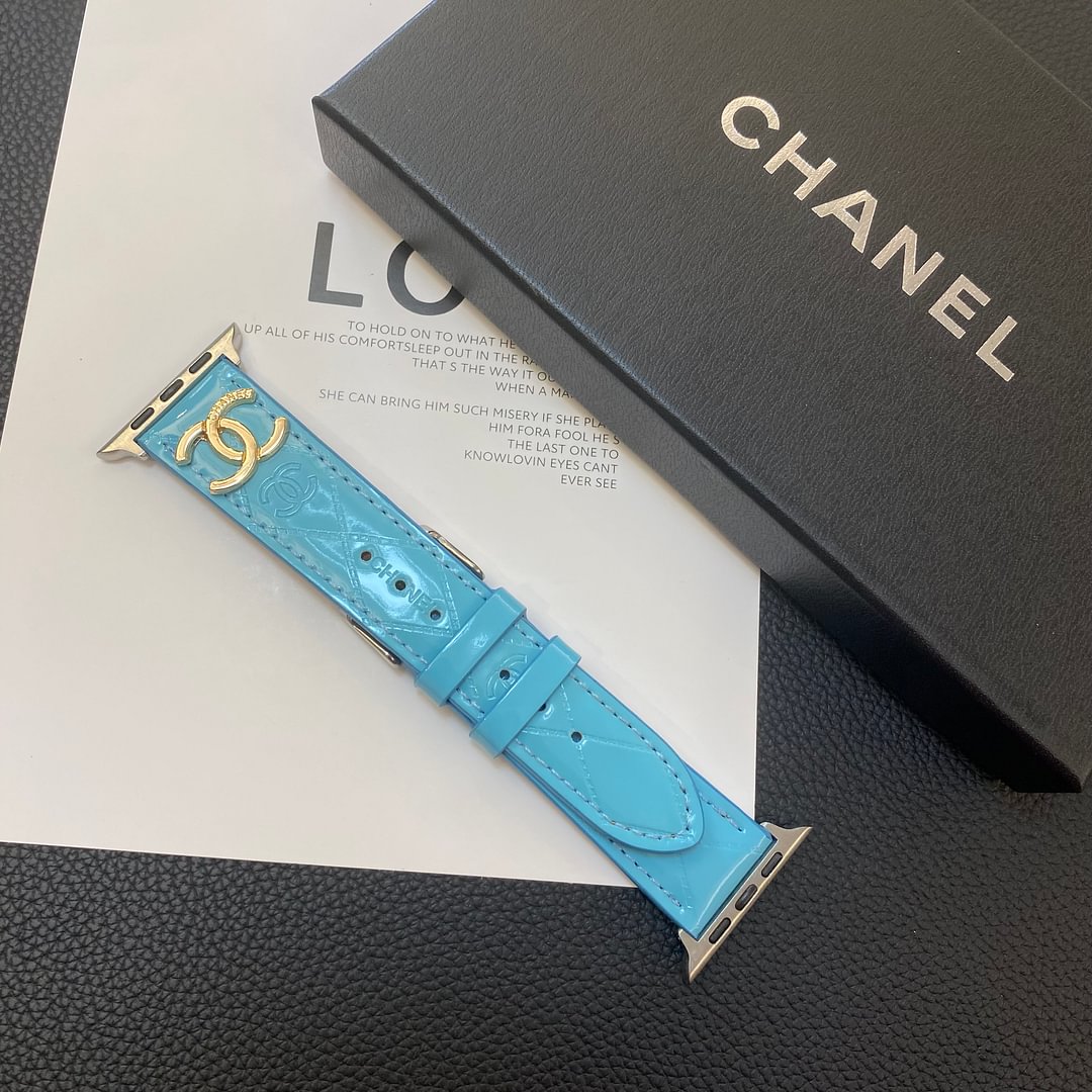 Bracelet Apple Watch en cuir brillant avec logo métallique de luxe