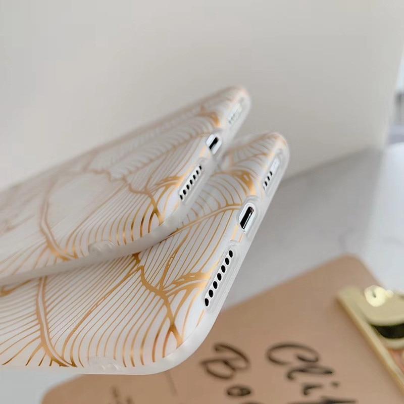 Coque iPhone Feuille d'Or