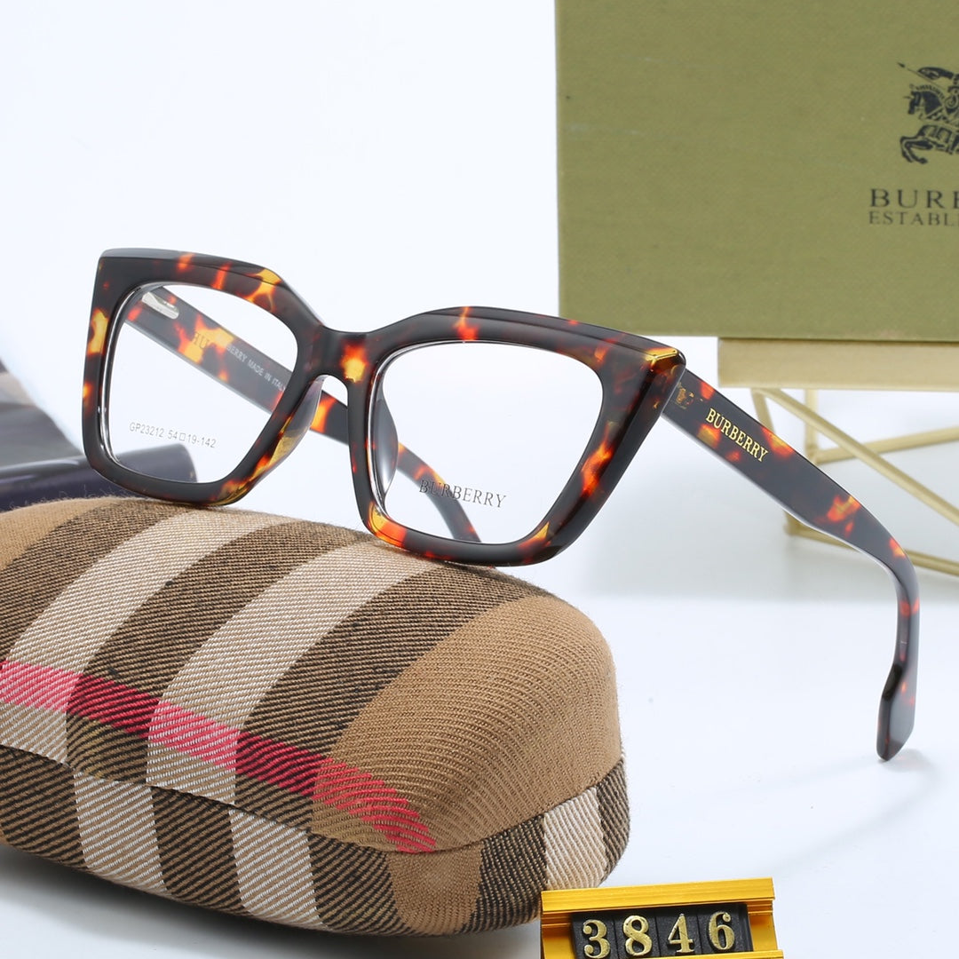 Lunettes œil-de-chat à carreaux tendance