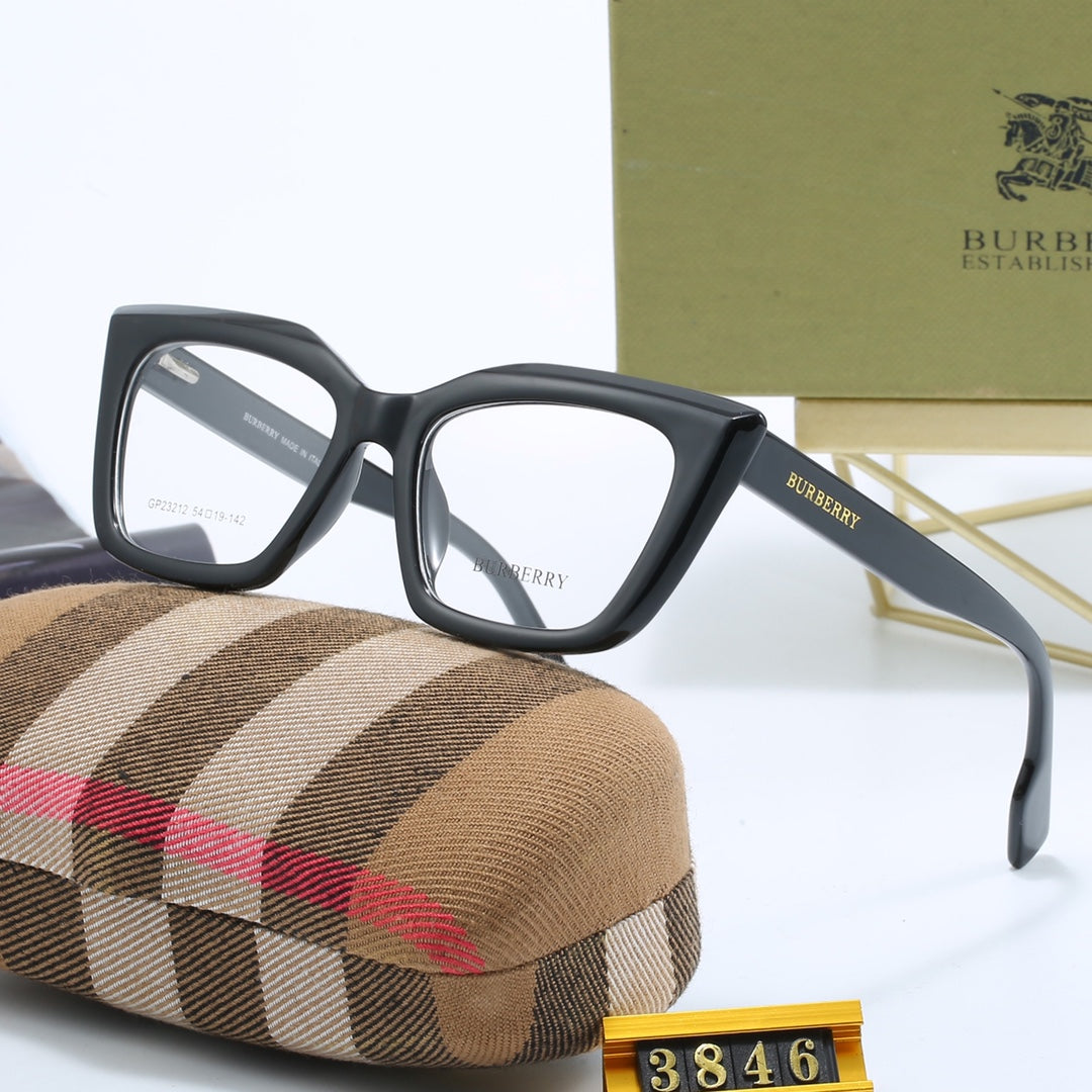 Lunettes œil-de-chat à carreaux tendance