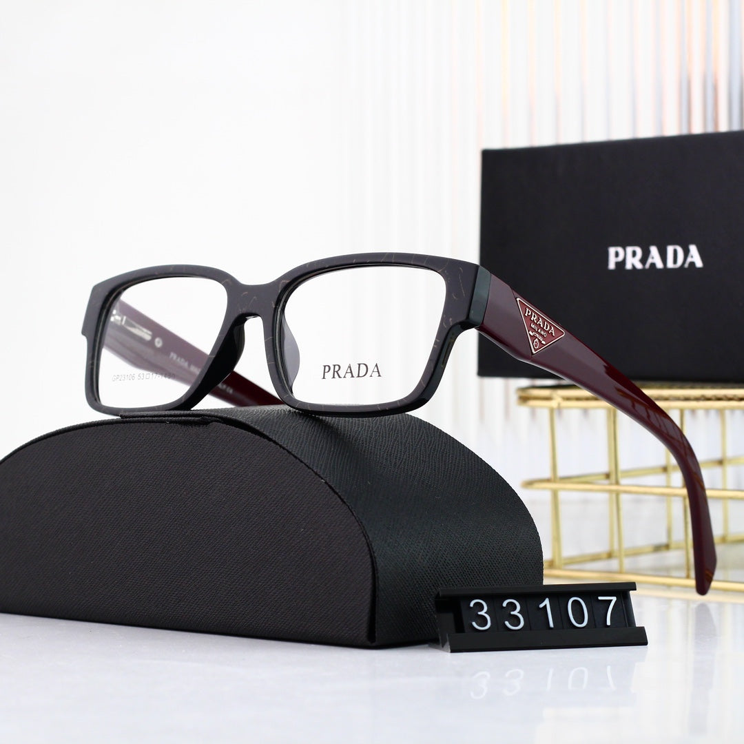 Lunettes carrées avec logo triangle classique