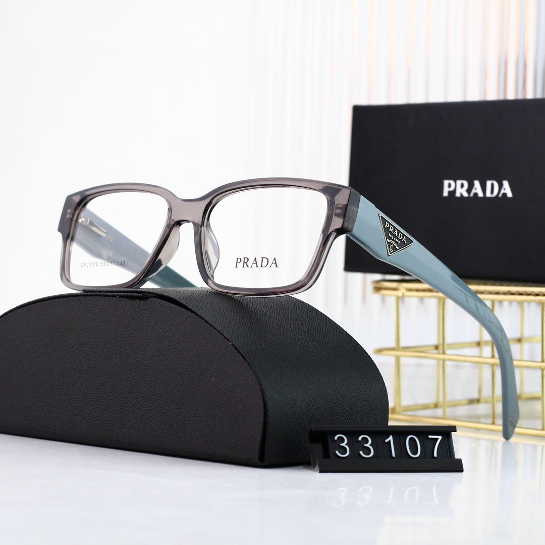 Lunettes carrées avec logo triangle classique